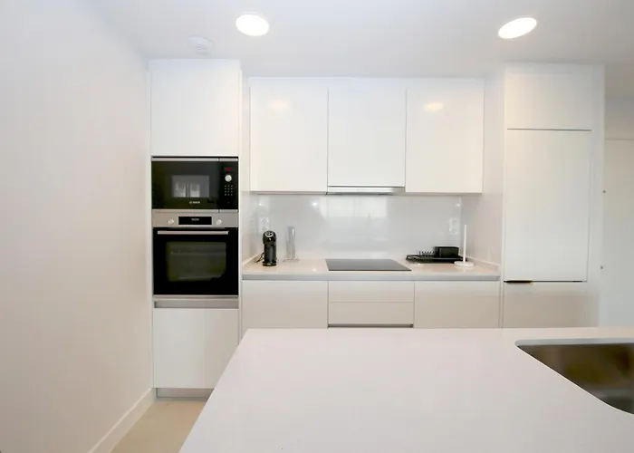 Town Luxury Pluto * Εστεπόνα