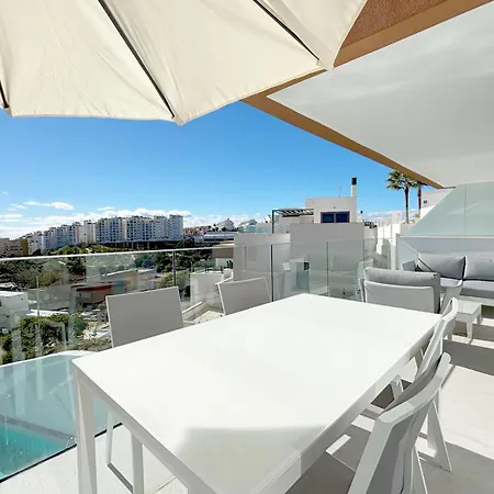 Apartamento Town Luxury Pluto