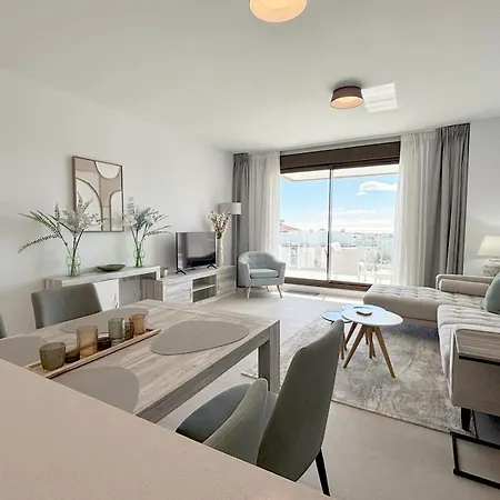 Apartamento Town Luxury Pluto